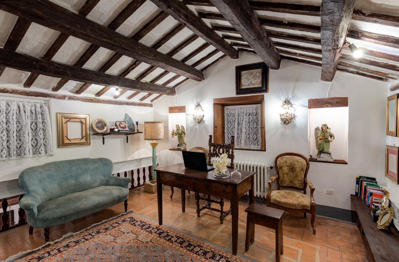 B&B La Residenza Del Poeta Montesicuro Exteriér fotografie