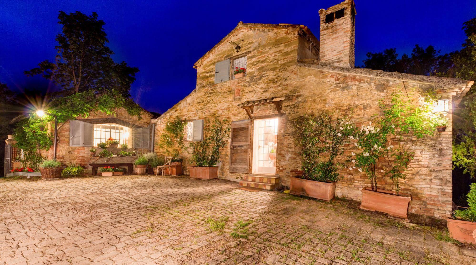 B&B La Residenza Del Poeta Montesicuro Exteriér fotografie